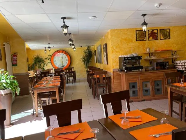  Hotel Cims Pas de La Casa - picture  : Toilet,Restaurant/places to eat,Property 