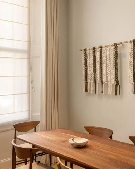  Inhabit, Queen's Gardens - photo  : Zone assise,Salle à manger,Bibliothèque,Propriété 