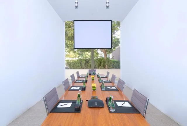  The Oberoi Beach Resort, Al Zorah - picture  : Meeting/conference room,Property 