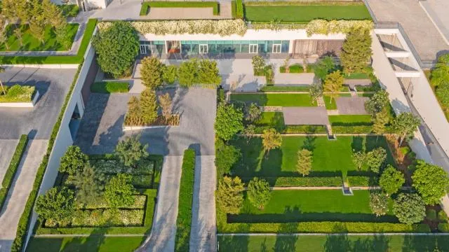  The Oberoi Beach Resort, Al Zorah - picture  : Bird's eye view,Inner courtyard view,Property 