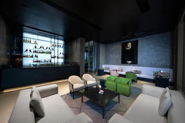  The Oberoi Beach Resort, Al Zorah - picture  : Patio,Lounge or bar,Property 