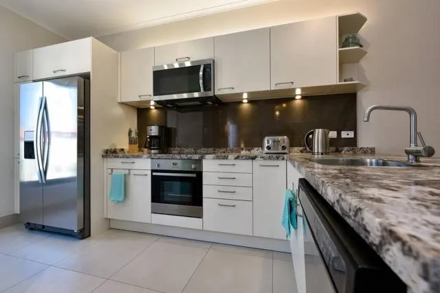  Breathtaking condo with a breathtaking view - picture  : Kitchen/kitchenette 