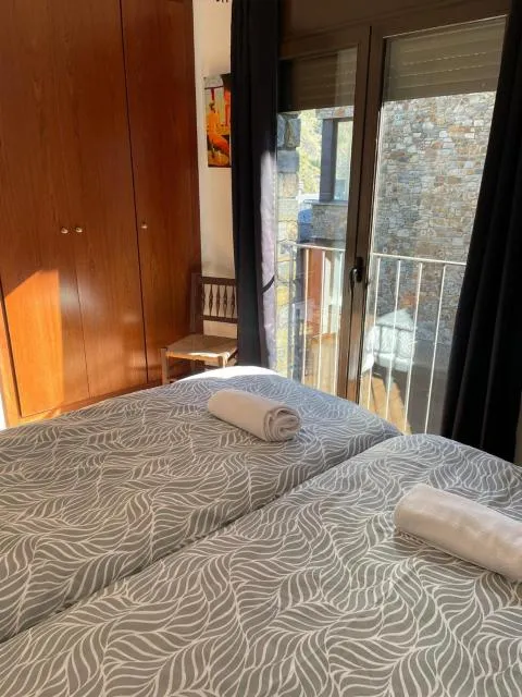  Canillo 3hab by Renttarter - picture  : Bed 