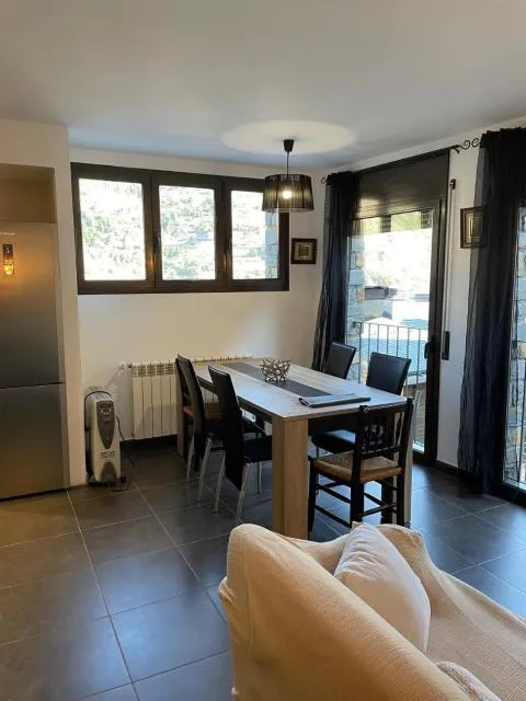  Canillo 3hab by Renttarter - picture  : Dining area 