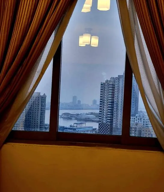  Crown Palace Hotel - picture  : Shower 