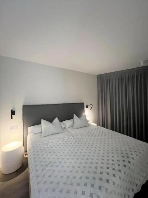  Apartaments Turístics Conseller - picture  : Bed,Bedroom,Property 