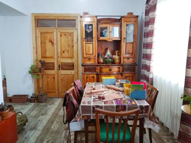  Pottery House - picture  : Toilet,Dining area 