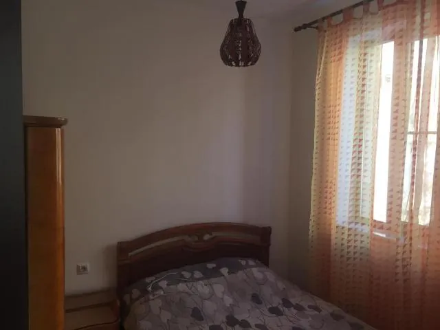  JAN DILIJAN - picture  : Bed 