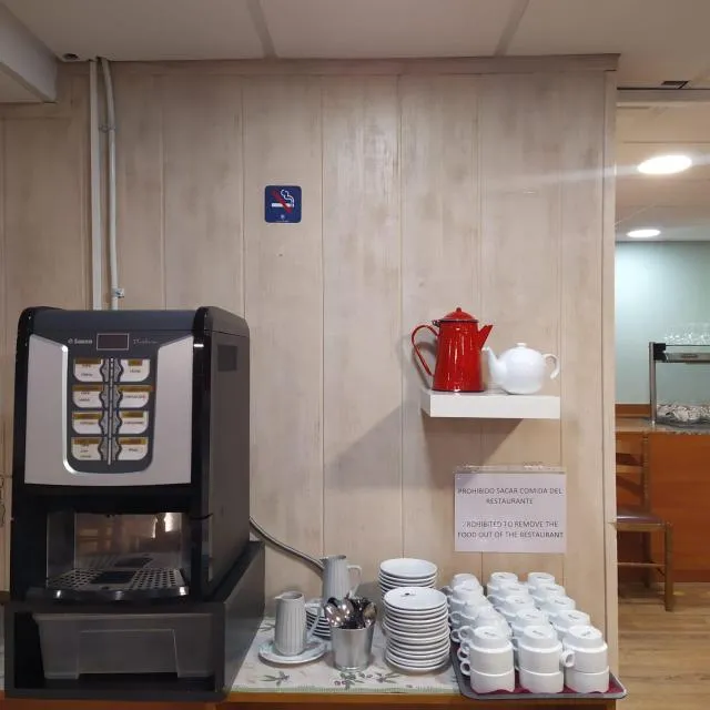  Hotel Comapedrosa - picture  : Kitchen/kitchenette,Breakfast,Property 