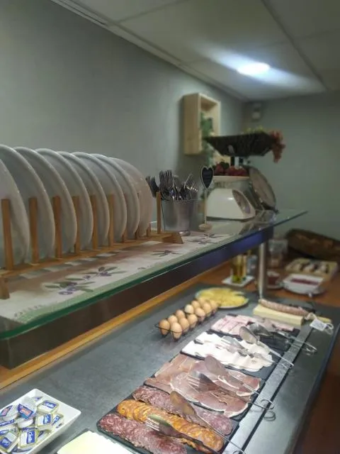  Hotel Comapedrosa - picture  : Breakfast,Property 