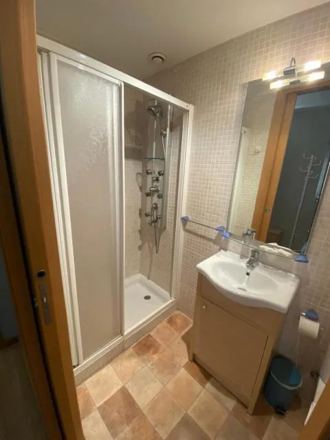  P&C Sol Tarter - picture  : Bathroom 