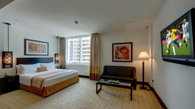  Holiday Inn Dubai Al Barsha, an IHG Hotel - picture  : TV/entertainment centre,Photo of the whole room,Room 