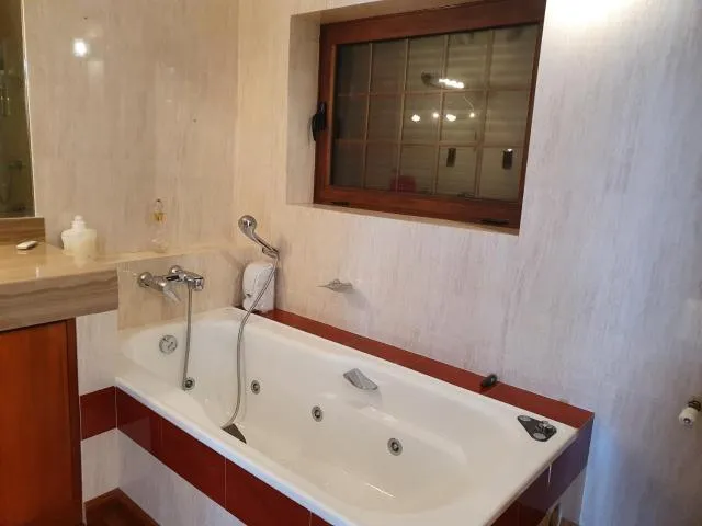  CHALET ROSA DE NEU GRIFOVACANCES - picture  : Bathroom,Bathroom,Bath,Property 
