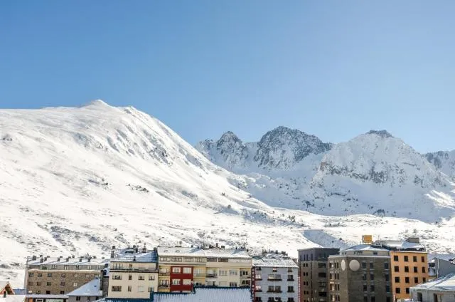  Cal Ruiz - picture  : Shower,Area and facilities,Property 