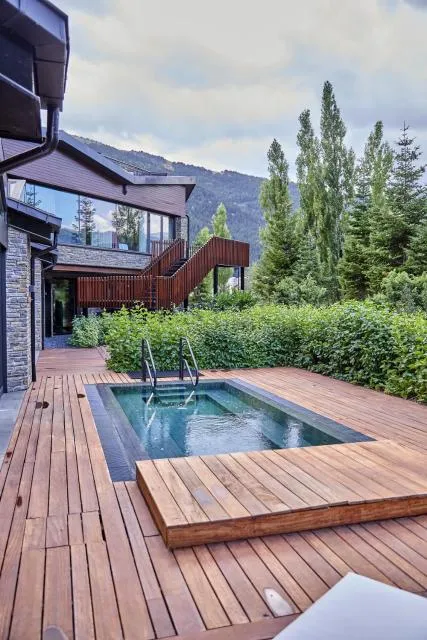  Park Piolets MountainHotel & Spa - picture  : Swimming pool,Pool view,Spa and wellness centre/facilities,Property 