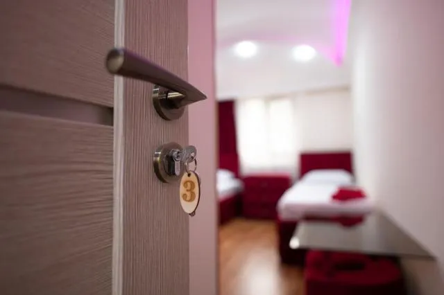  Hovasapyan's Family Guest House - picture  : Bed,Bedroom,wardrobe,Property,Room 