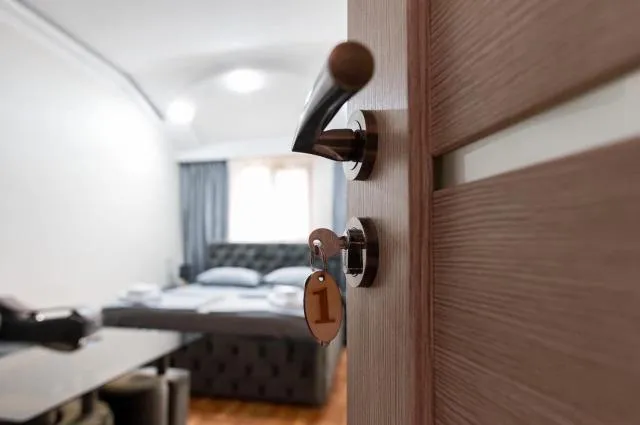  Hovasapyan's Family Guest House - picture  : Bathroom,Bed,Photo of the whole room,Bedroom,towels,Property,Room 