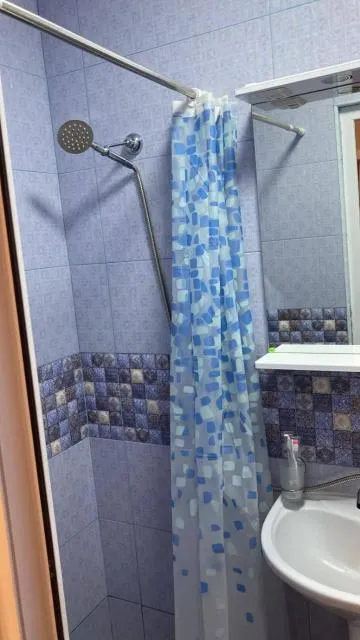  Hovasapyan's Family Guest House - picture  : Shower,Bathroom,Bathroom,Property 