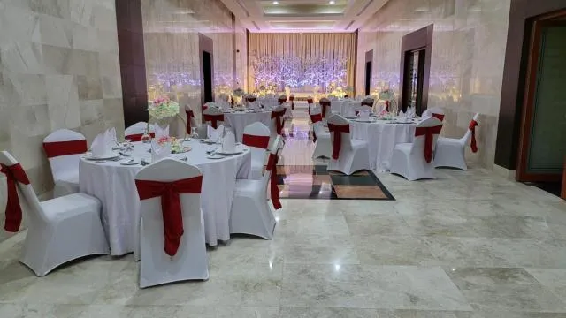  Red Castle Hotel - Managed by Aoudi Consultants - picture  : Property building,Banquet/Function facilities,Property 