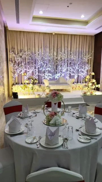  Red Castle Hotel - Managed by Aoudi Consultants - picture  : Toilet,Property building,Banquet/Function facilities,Property 