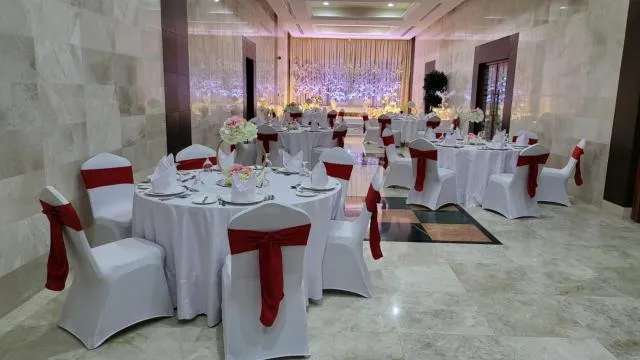  Red Castle Hotel - Managed by Aoudi Consultants - picture  : Property building,Banquet/Function facilities,Property 