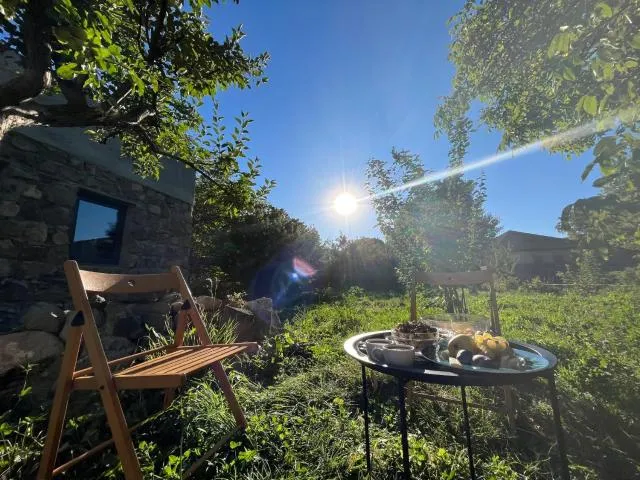  Zove Rural Cottage with garden views - picture  : Natural landscape,Garden,Property 