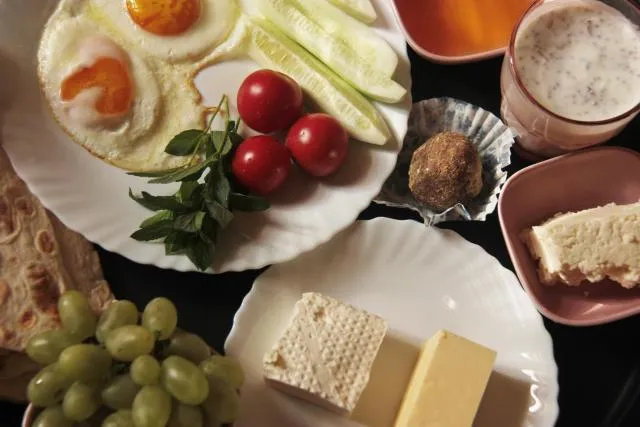  Zove Rural Cottage with garden views - picture  : Food,Breakfast,Property 