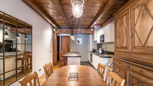 La Pleta Del Tarter Apartments - picture  : Kitchen/kitchenette,Dining area 