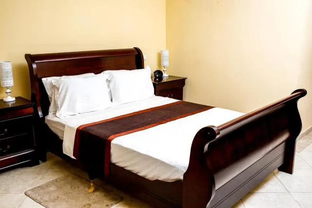  Brisotel - Beira Mar - photo  : Restaurant/endroits où manger,Lit,Lit,Télévision et multimédia,Photo de toute la pièce,Chambre à coucher,casier,sûr,Propriété,Chambre 