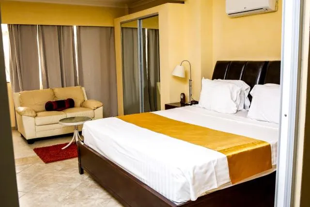  Brisotel - Beira Mar - photo  : Lit,Lit,Vue à vol d'oiseau,Télévision et multimédia,Vue (depuis la propriété/la chambre),Photo de toute la pièce,Zone assise,Chambre à coucher,Vue sur la mer,Petit-déjeuner,casier,les serviettes,climatiseur,Propriété,Chambre 