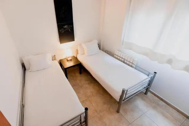  Apartamentos Tarter 3000 - picture  : Bed,Bedroom,Property 