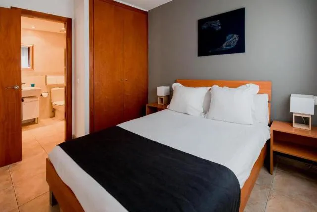  Apartamentos Tarter 3000 - picture  : Bed,Bed,Photo of the whole room,Bedroom,wardrobe,Property,Room 