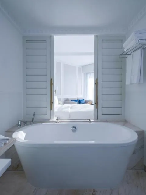  Sofitel Dubai Jumeirah Beach - picture  : Bathroom,Bathroom,Bath,towels,Property 