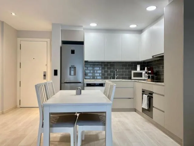  Prober Comapedrosa - picture  : Kitchen/kitchenette,Dining area 