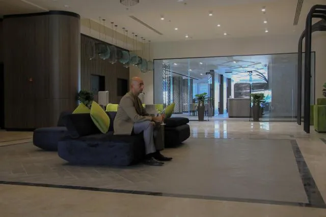  Hotel Holiday International - picture  : Guests,Property 