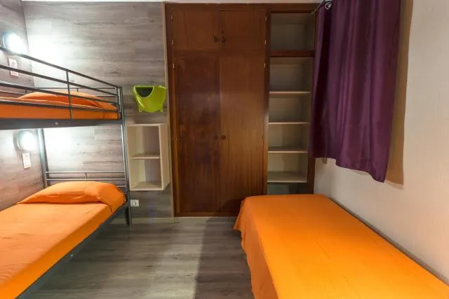  Maia Pedrous - picture  : Off site,Bedroom,bunk bed,Property,Room 