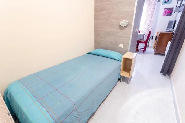  Maia Pedrous - picture  : Bed,Bed,Room 