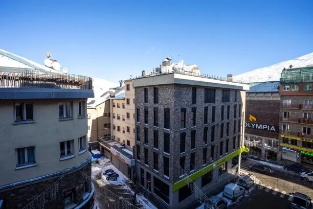  Maia Pedrous - picture  : Street view,Property 