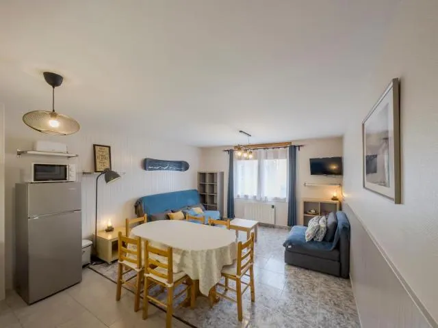  Maia Pedrous - picture  : Dining area,Photo of the whole room,Room 