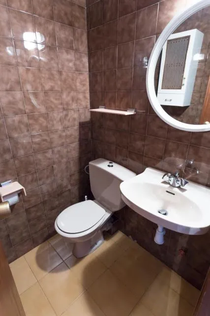  Maia Pedrous - picture  : Bathroom,Bathroom,Property 