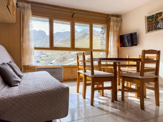  Maia Pedrous - picture  : Living room,Dining area,Property 