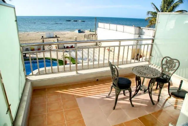  Brisotel - Beira Mar - photo  : Immeuble immobilier,Restaurant/endroits où manger,Balcon/terrasse,Vue de la piscine,Vue sur la mer,Piscine,Petit-déjeuner,ascenseur,ascenseur,Propriété 