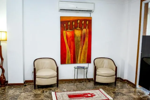  Brisotel - Beira Mar - photo  : Immeuble immobilier,Restaurant/endroits où manger,Zone assise,Piscine,Petit-déjeuner,Propriété 