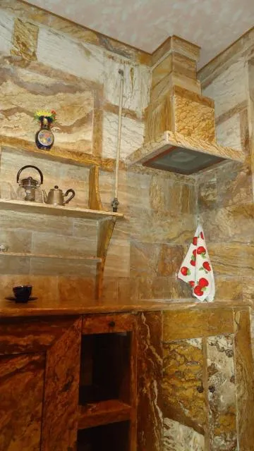  Spandaryan House - picture  : Communal kitchen,Property 