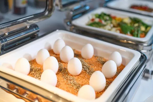  Hotel Holiday International - picture  : Food,Food and drinks,Property 