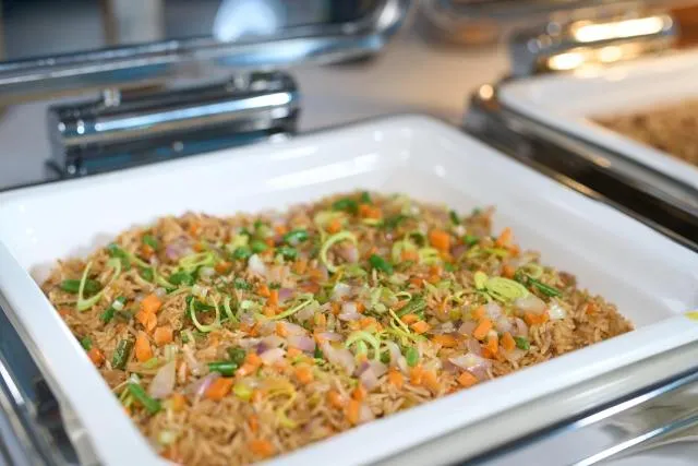  Hotel Holiday International - picture  : Food,Food,Property 