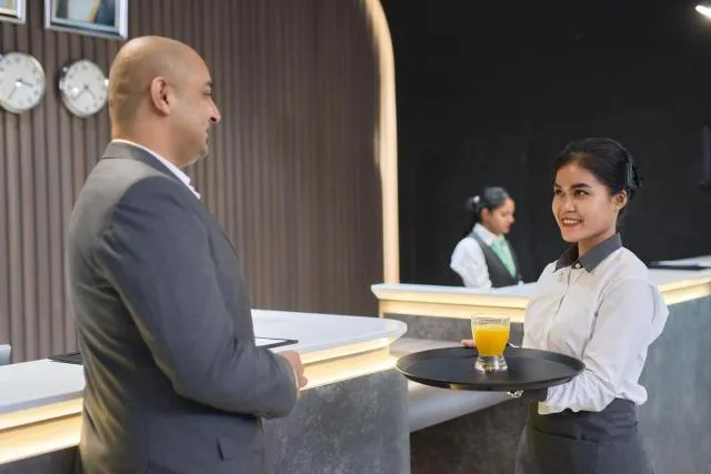  Hotel Holiday International - picture  : Kitchen/kitchenette,Property 