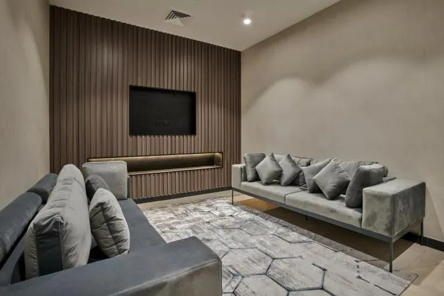  Hotel Holiday International - picture  : Seating area,Seating area,Property 