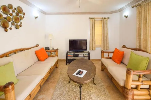  Two-Bedroom Apartment - picture  : Seating area 