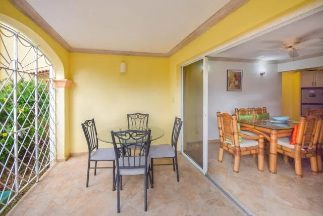  Two-Bedroom Apartment - picture  : Dining area 